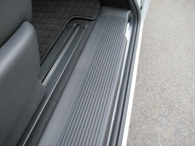 フリード ｅ：ＨＥＶエアーＥＸ　９インチＨｏｎｄａＣＯＮＮＥＣＴナビ　Ｂカメラ　両側電動スライド　シートヒーター　リアクーラー　アルミ（37枚目）