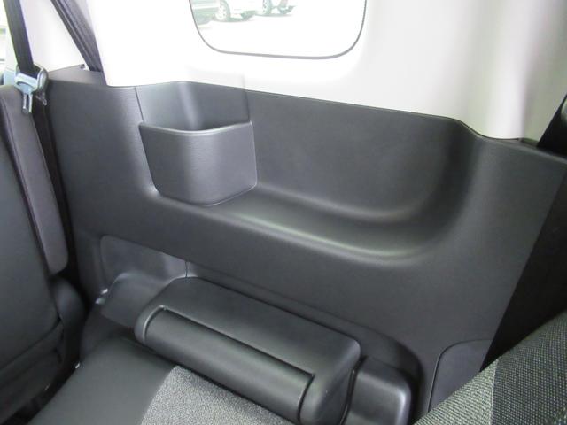 フリード ｅ：ＨＥＶエアーＥＸ　９インチＨｏｎｄａＣＯＮＮＥＣＴナビ　Ｂカメラ　両側電動スライド　シートヒーター　リアクーラー　アルミ（45枚目）