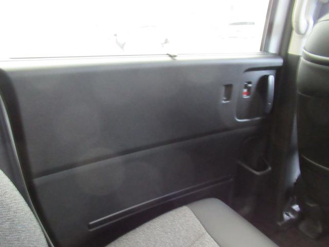 フリード ｅ：ＨＥＶエアーＥＸ　９インチＨｏｎｄａＣＯＮＮＥＣＴナビ　Ｂカメラ　両側電動スライド　シートヒーター　リアクーラー　アルミ（48枚目）