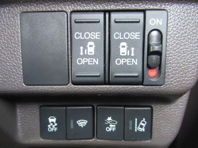 フリード Ｇ・ホンダセンシング　９インチプレミアムインターナビ　Ｂカメラ　前後ドラレコ　後席モニター　シートヒーター（23枚目）