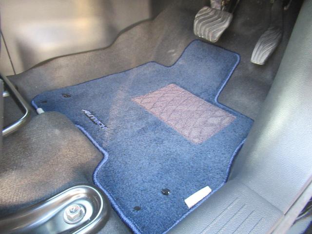 キックス オーテック　純正ナビ　アラウンドビューモニター　ＬＥＤヘッドライト　アルミ（32枚目）