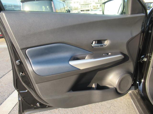 キックス オーテック　純正ナビ　アラウンドビューモニター　ＬＥＤヘッドライト　アルミ（50枚目）