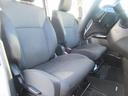 【内装】運転席　目立った汚れやへたりもなく良好です。