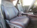 【内装】運転席　目立った汚れやへたりもなく良好です。