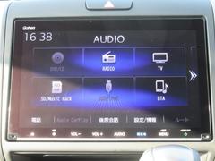 【装備】ギャザズメモリーナビ【ＶＸＭ−２２７ＶＦＮｉ】フルセグＴＶ・ＤＶＤ再生・ＣＤ録音・Ｂｌｕｅｔｏｏｔｈオーディオ機能付きです。 2