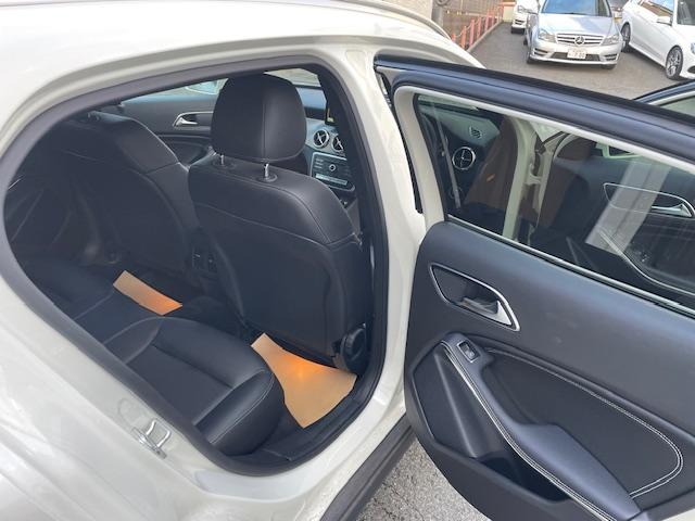 ＧＬＡクラス ＧＬＡ１８０　黒革シート　　シートヒーター　　ナビ＋ＴＶ＋バックカメラ　　レーダーセーフティ　　前後ドライブレコーダー（33枚目）