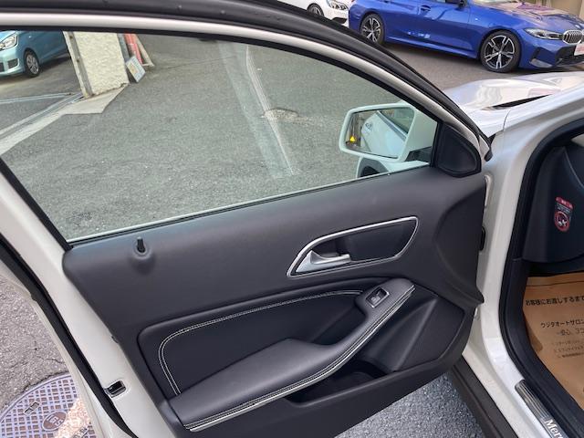 ＧＬＡクラス ＧＬＡ１８０　黒革シート　　シートヒーター　　ナビ＋ＴＶ＋バックカメラ　　レーダーセーフティ　　前後ドライブレコーダー（40枚目）