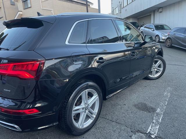 Ｑ５ ４０ＴＤＩクワトロ　スポーツ　ワンオーナー　　Ｓラインパッケージ　　ディーゼルエンジン　　ナビ＋ＴＶ＋３６０度カメラ　　４席シートヒーター（2枚目）