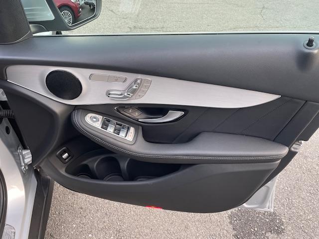 ＧＬＣ ＧＬＣ２２０ｄ　４マチックスポーツ　前後シートヒーター　　ＨＵＤ　　ハーフ革（33枚目）