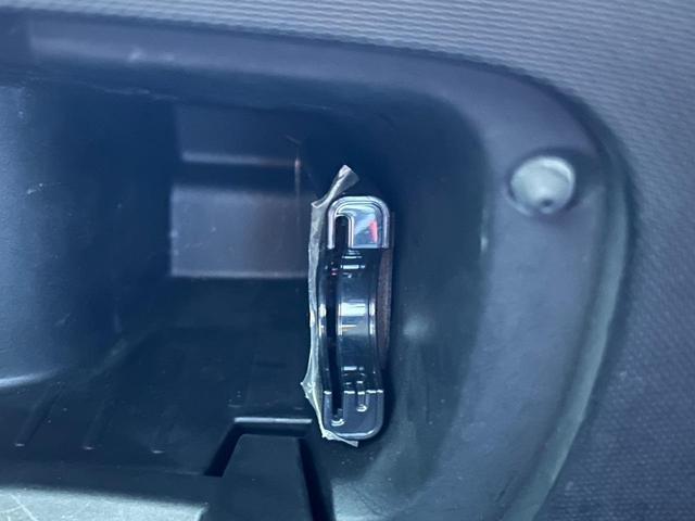 スマートフォーツークーペ エディション１　２ドア　デジタルインナーミラー　ポータブルナビ（23枚目）