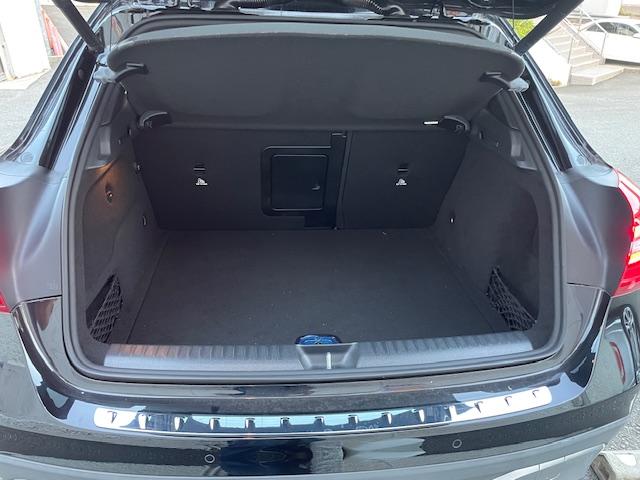 ＧＬＡクラス ＧＬＡ２２０　４マチック　４ＷＤ　パノラマルーフ　　黒革シート　　パワーシート　　ハーマンカードン　　ナビＴＶ　　電動リアゲート（18枚目）