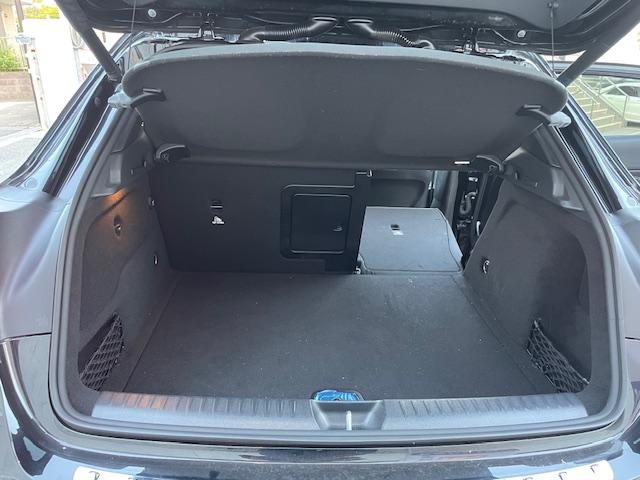 ＧＬＡクラス ＧＬＡ２２０　４マチック　４ＷＤ　パノラマルーフ　　黒革シート　　パワーシート　　ハーマンカードン　　ナビＴＶ　　電動リアゲート（20枚目）