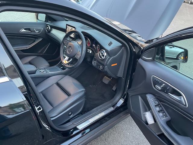 ＧＬＡクラス ＧＬＡ２２０　４マチック　４ＷＤ　パノラマルーフ　　黒革シート　　パワーシート　　ハーマンカードン　　ナビＴＶ　　電動リアゲート（26枚目）