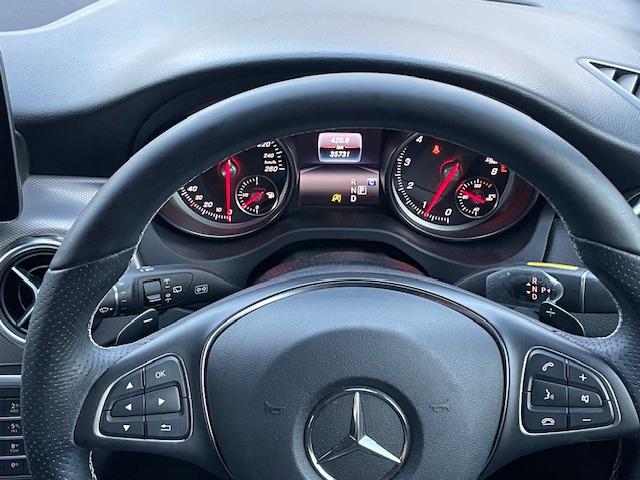 ＧＬＡクラス ＧＬＡ２２０　４マチック　４ＷＤ　パノラマルーフ　　黒革シート　　パワーシート　　ハーマンカードン　　ナビＴＶ　　電動リアゲート（44枚目）