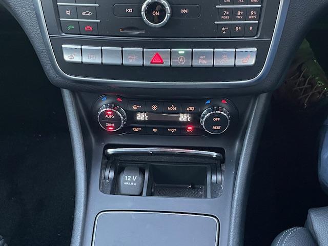 ＧＬＡクラス ＧＬＡ２２０　４マチック　４ＷＤ　パノラマルーフ　　黒革シート　　パワーシート　　ハーマンカードン　　ナビＴＶ　　電動リアゲート（51枚目）