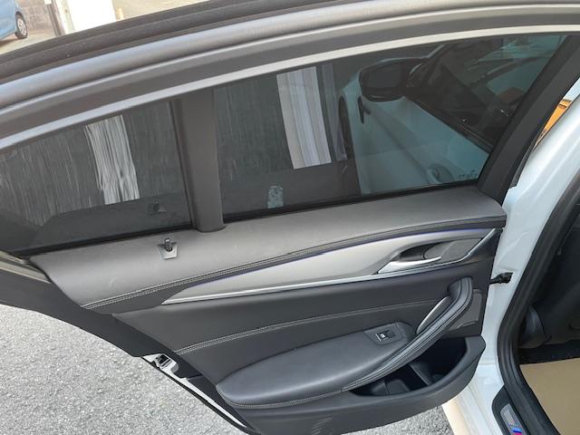 Ｍ５ 　コンペティション　　１オーナー　　リア３面スモークガラス　　レーダー探知機（47枚目）