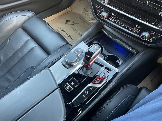 Ｍ５ 　コンペティション　　１オーナー　　リア３面スモークガラス　　レーダー探知機（54枚目）