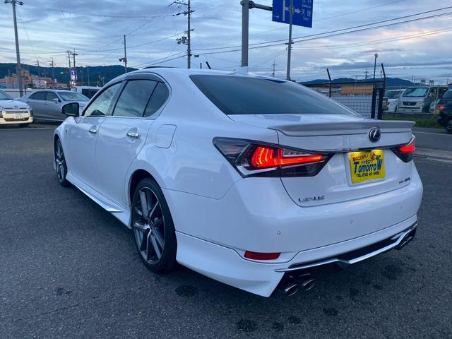ＧＳ ＧＳ４５０ｈ　Ｆスポーツ　禁煙車　後期　サンルーフ　ＴＲＤ　フルエアロ　マフラー　三眼ＬＥＤライト　ドライブレコーダー　純正１９インチアルミ　クリアランスソナー　クルーズコントロール　セーフティセンス　シートヒーター＆エアコン（9枚目）
