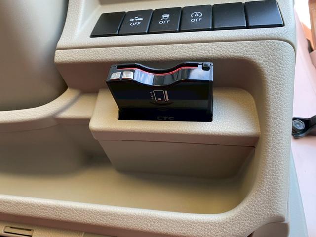 アルトラパン Ｓ　全方位モニター付メモリーナビ装着車　禁煙車　車検整備２年付き　レーダーブレーキサポート　バックカメラ　フルセグＴＶ　Ｂｌｕｅｔｏｏｔｈ　ＥＴＣ　スマートキー　オートライト　純正１４インチアルミホイール（37枚目）