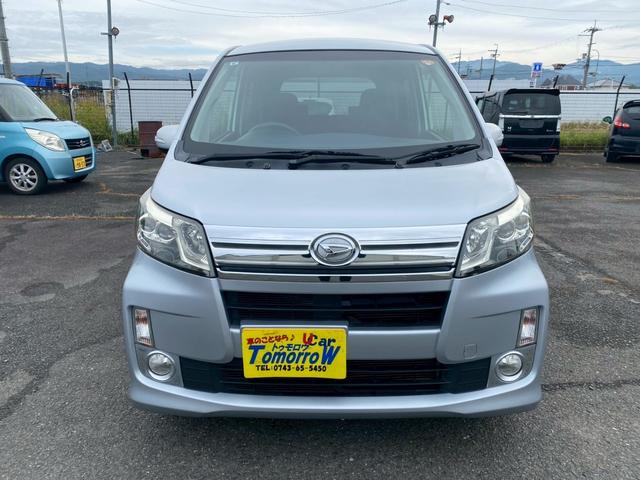 年式相応のキズございますが、エンジンやエアコンなど調子良いです。スマートキーも付いており普段乗りには十分なお車です。