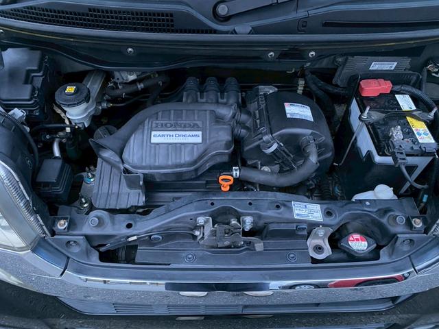 Ｎ－ＢＯＸカスタム Ｇ　ＳＳパッケージ　車検整備２年付き　両側パワースライド　スマートキー　ナビ　ＴＶ（フルセグ）　Ｂｌｕｅｔｏｏｔｈオーディオ　ＨＩＤヘッドライト　純正アルミホイール　新品バッテリー交換　エンジンオイル＆エレメント交換（18枚目）