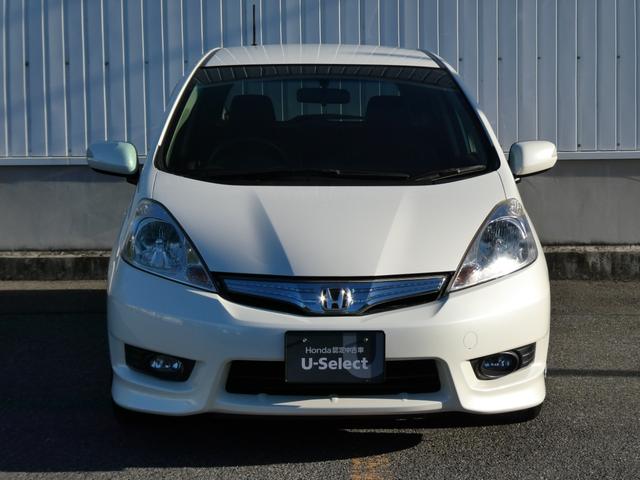 フィットシャトルハイブリッド ハイブリッドファインライン 純正ナビ・バックカメラ・ETC付 ETC車載器 アイドリングストップ オートエアコン エアバッグ パワーウインドウ Wエアバック キーレス DVD VSA オートクルーズコントロール ABS 地デジ(10枚目)