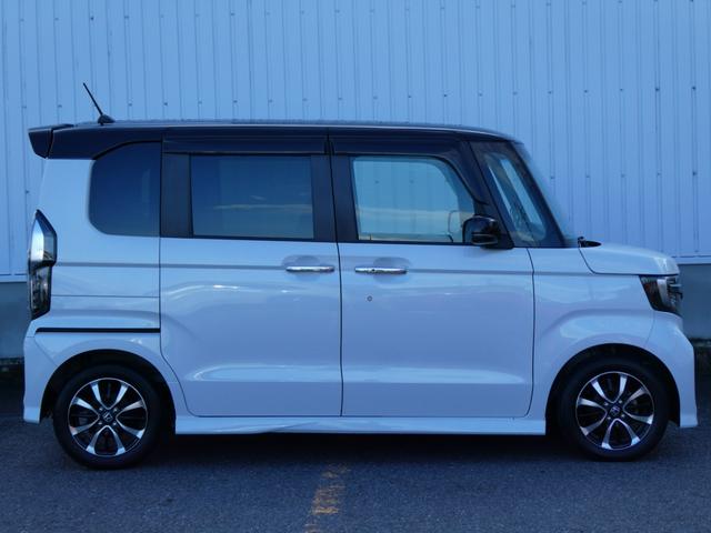 N-BOXカスタム G・Lホンダセンシング 純正ナビ・バックカメラ・ドラレコ・ETC付 地デジTV 禁煙 助手席エアバッグ キーレス シートH アイドリングST スマ-トキ- リアカメラ ナビTV 前車追従機能 サイドエアバッグ USB DVD(12枚目)