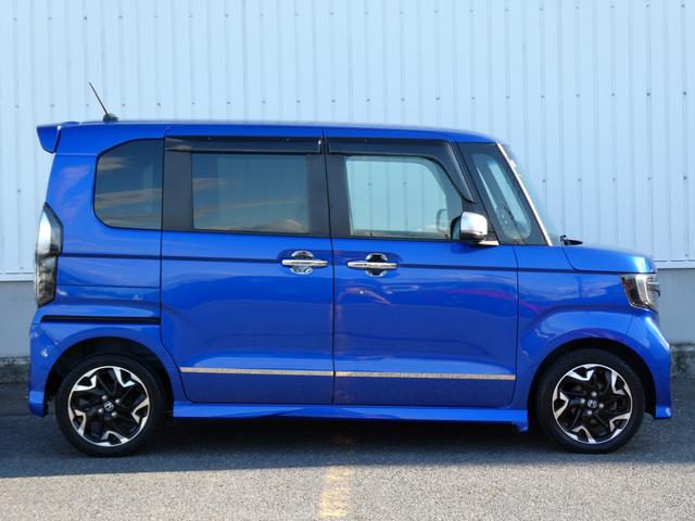 N-BOXカスタム G・Lターボホンダセンシング 4WD・純正ナビ・バックカメラ・ドラレコ・ETC付 USB接続 地デジ サイドカーテンエアバック Bモニター LEDライト VSA ターボエンジン キーレスエントリー スマキー フルオートエアコン(12枚目)