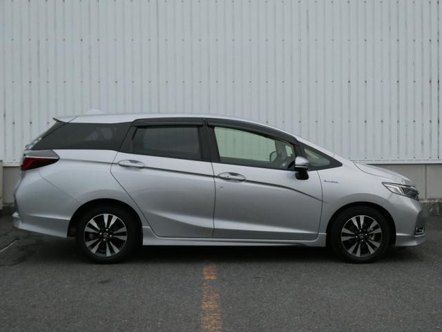 シャトル ハイブリッドＸホンダセンシング　純正ナビ・バックカメラ・ドラレコ・ＥＴＣ付　横滑抑制　リヤカメラ　ドライブレコーダ　スマ－トキ－　ＴＶナビ　サイドエアバッグ　シートヒーター付き　禁煙車　キーレス　ＵＳＢ　ＤＶＤ再生機能　ＥＣＯＮ（12枚目）