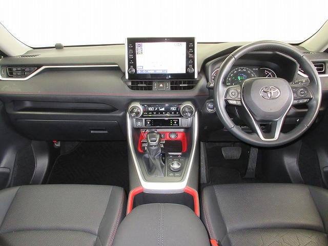 ＲＡＶ４ アドベンチャー　オフロードパッケージ　踏み間違い加速抑制　タイヤ新　ドラレコ　ディーラー保証１年走行距離無制限　トヨタ認定中古車　ディスプレイオーディオ　ナビ　フルセグ　バックカメラ　ＥＴＣ　ＬＥＤヘッドランプ　シートヒーター　純正アルミ（7枚目）