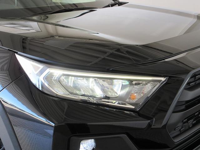 ＲＡＶ４ アドベンチャー　オフロードパッケージ　踏み間違い加速抑制　タイヤ新　ドラレコ　ディーラー保証１年走行距離無制限　トヨタ認定中古車　ディスプレイオーディオ　ナビ　フルセグ　バックカメラ　ＥＴＣ　ＬＥＤヘッドランプ　シートヒーター　純正アルミ（13枚目）