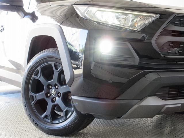 ＲＡＶ４ アドベンチャー　オフロードパッケージ　踏み間違い加速抑制　タイヤ新　ドラレコ　ディーラー保証１年走行距離無制限　トヨタ認定中古車　ディスプレイオーディオ　ナビ　フルセグ　バックカメラ　ＥＴＣ　ＬＥＤヘッドランプ　シートヒーター　純正アルミ（14枚目）