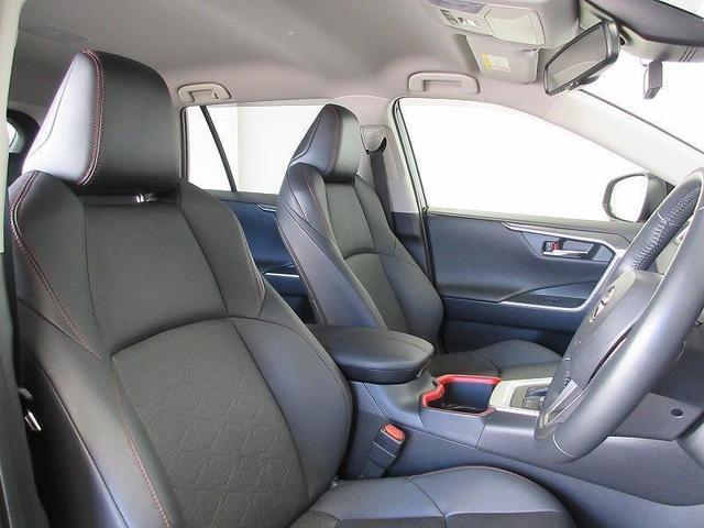 ＲＡＶ４ アドベンチャー　オフロードパッケージ　踏み間違い加速抑制　タイヤ新　ドラレコ　ディーラー保証１年走行距離無制限　トヨタ認定中古車　ディスプレイオーディオ　ナビ　フルセグ　バックカメラ　ＥＴＣ　ＬＥＤヘッドランプ　シートヒーター　純正アルミ（22枚目）