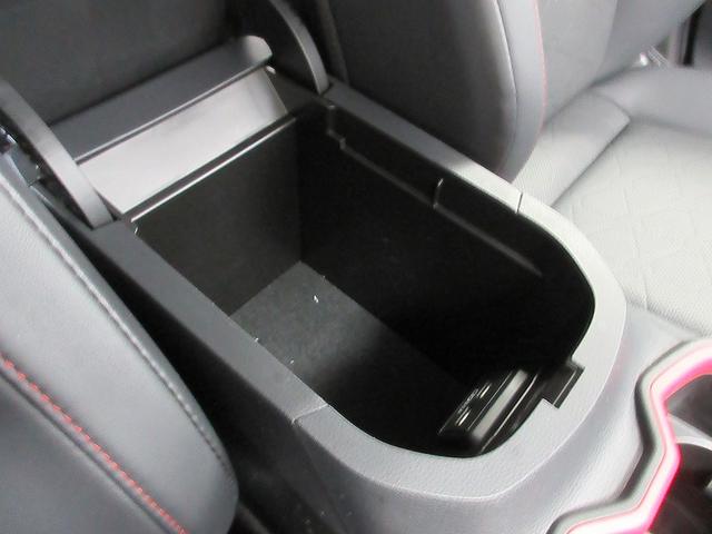 ＲＡＶ４ アドベンチャー　オフロードパッケージ　踏み間違い加速抑制　タイヤ新　ドラレコ　ディーラー保証１年走行距離無制限　トヨタ認定中古車　ディスプレイオーディオ　ナビ　フルセグ　バックカメラ　ＥＴＣ　ＬＥＤヘッドランプ　シートヒーター　純正アルミ（26枚目）