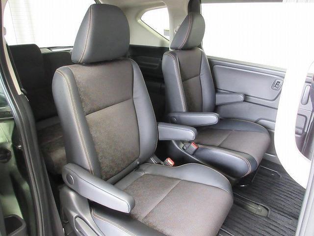 フリード クロスター・ホンダセンシング 両側パワースライド 踏み間違い加速抑制 ディーラー保証1年付き走行距離無制限 ナビ フルセグ バックカメラ CD再生 ETC スマートキー 純正アルミホイール ワンオーナー(27枚目)