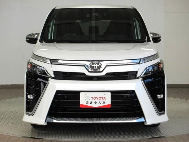 ヴォクシー ZS 煌II 後席モニタ 両側パワースライド タイヤ新 ディーラー保証1年走行距離無制限 トヨタ認定中古車 踏み間違い加速抑制 ドラレコ ナビ フルセグ バックカメラ ETC LEDヘッドランプ 純正アルミホイール(22枚目)