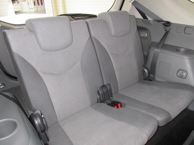 プリウスアルファ S トヨタディーラー保証1年走行距離無制限 ナビ フルセグ バックカメラ CD再生 ETC スマートキー LEDヘッドランプ 純正アルミホイール ワンオーナー(29枚目)