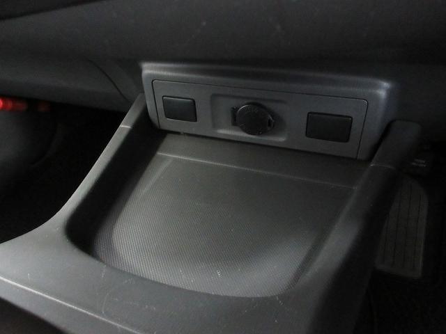 プリウスアルファ S トヨタディーラー保証1年走行距離無制限 ナビ フルセグ バックカメラ CD再生 ETC スマートキー LEDヘッドランプ 純正アルミホイール ワンオーナー(43枚目)