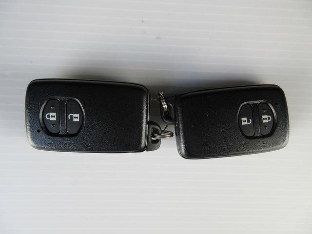 プリウスアルファ S トヨタディーラー保証1年走行距離無制限 ナビ フルセグ バックカメラ CD再生 ETC スマートキー LEDヘッドランプ 純正アルミホイール ワンオーナー(78枚目)