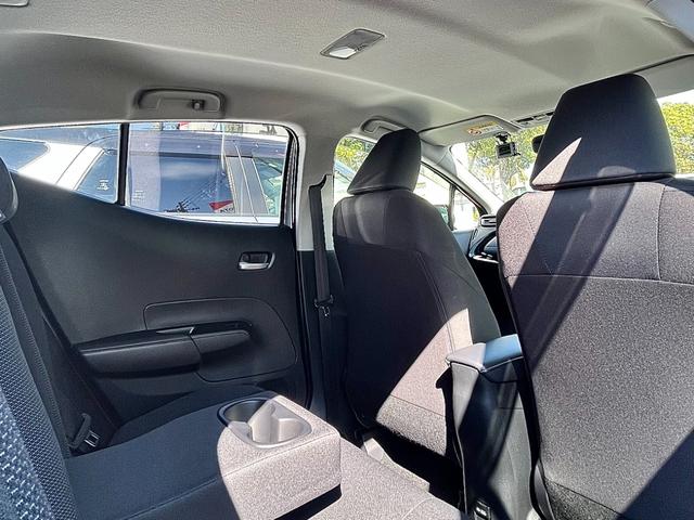 アクア Ｇ　踏み間違い加速抑制　全方位モニタ　保証付　トヨタディーラ保証１年走行距離無制限　トヨタ認定中古車　前後ドラレコ　ディスプレイオーディオ　ナビ　ＥＴＣ　スマートキー　ＬＥＤヘッドランプ　ワンオーナー（7枚目）