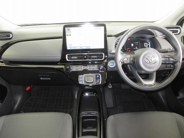 アクア Ｇ　踏み間違い加速抑制　全方位モニタ　保証付　トヨタディーラ保証１年走行距離無制限　トヨタ認定中古車　前後ドラレコ　ディスプレイオーディオ　ナビ　ＥＴＣ　スマートキー　ＬＥＤヘッドランプ　ワンオーナー（8枚目）