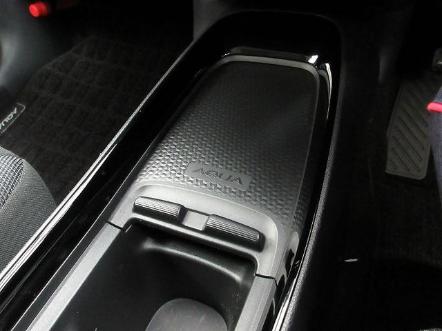アクア Ｇ　踏み間違い加速抑制　全方位モニタ　保証付　トヨタディーラ保証１年走行距離無制限　トヨタ認定中古車　前後ドラレコ　ディスプレイオーディオ　ナビ　ＥＴＣ　スマートキー　ＬＥＤヘッドランプ　ワンオーナー（41枚目）