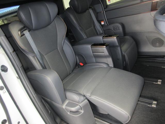 アルファード Ｚ　雹害車　社用車　ディーラー保証１年付き　走行距離無制限　トヨタ認定中古車　両側パワースライド　全方位モニタ　ディスプレイオーディオ　ナビ　ＥＴＣ　ＬＥＤヘッドランプ　純正アルミホイール　電動リアゲート（8枚目）