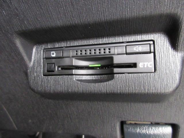 プリウスアルファ G トヨタディーラ保証1年付き走行距離無制限 トヨタ認定中古車 ドラレコ ナビ フルセグ バックカメラ CD再生 ETC スマートキー LEDヘッドランプ パワーシート 純正アルミホイール ワンオーナー(6枚目)