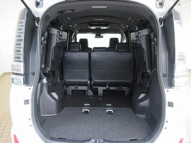 ヴォクシー ZS 煌III 後席モニタ 両側パワースライド タイヤ新 ディーラー保証1年走行距離無制限 トヨタ認定中古車 踏み間違い加速抑制 ナビ フルセグ ETC LEDヘッドランプ 純正アルミホイール ワンオーナー(64枚目)