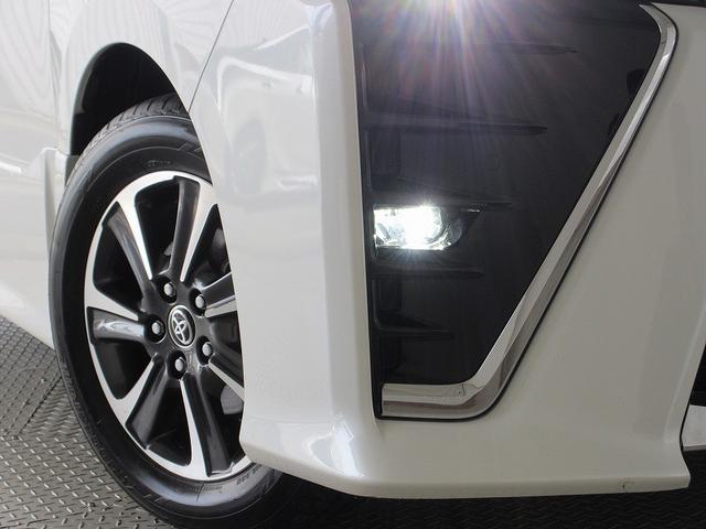 ヴォクシー ZS 煌III 後席モニタ 両側パワースライド タイヤ新 ディーラー保証1年走行距離無制限 トヨタ認定中古車 踏み間違い加速抑制 ナビ フルセグ ETC LEDヘッドランプ 純正アルミホイール ワンオーナー(67枚目)