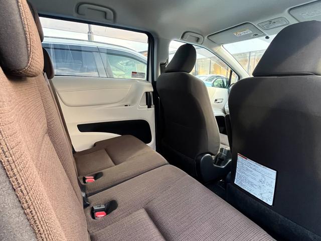 シエンタ G 両側パワースライド タイヤ新 保証付き ディーラー保証1年走行距離無制限 トヨタ認定中古車 ナビ フルセグ バックカメラ ETC スマートキー LEDヘッドランプ シートヒーター 純正アルミホイール(12枚目)