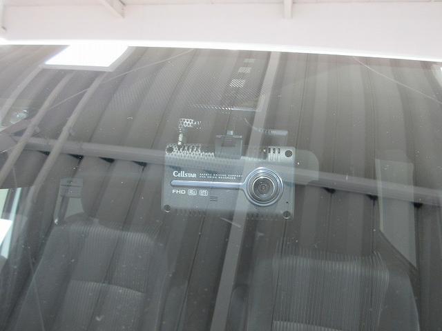 ヴォクシー ＺＳ　タイプ１　クルマイス　両側パワースライド　後席モニタ　保証付　１年間走行距離無制限　トヨタ認定中古車　ナビ　フルセグ　バックカメラ　ＥＴＣ　スマートキー　ＬＥＤヘッドランプ　純正アルミホイール　ワンオーナー（5枚目）