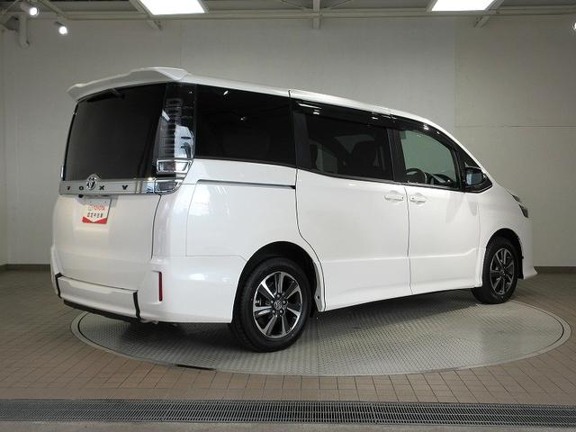 ヴォクシー ＺＳ　タイプ１　クルマイス　両側パワースライド　後席モニタ　保証付　１年間走行距離無制限　トヨタ認定中古車　ナビ　フルセグ　バックカメラ　ＥＴＣ　スマートキー　ＬＥＤヘッドランプ　純正アルミホイール　ワンオーナー（20枚目）