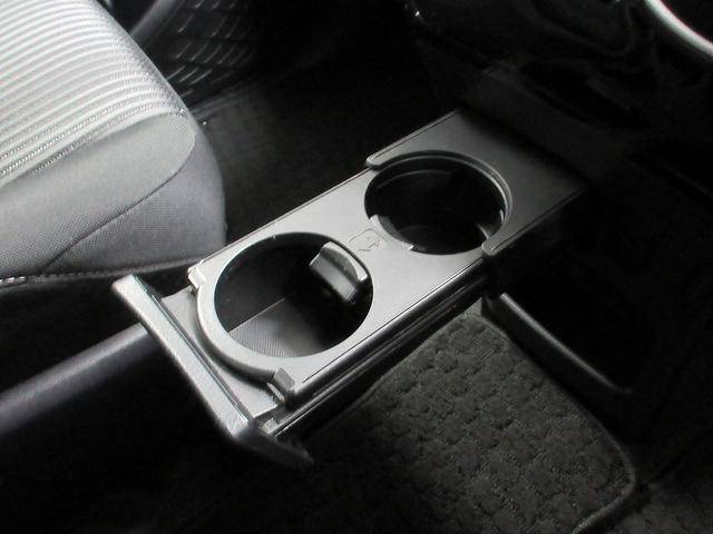 ヴォクシー ＺＳ　タイプ１　クルマイス　両側パワースライド　後席モニタ　保証付　１年間走行距離無制限　トヨタ認定中古車　ナビ　フルセグ　バックカメラ　ＥＴＣ　スマートキー　ＬＥＤヘッドランプ　純正アルミホイール　ワンオーナー（22枚目）